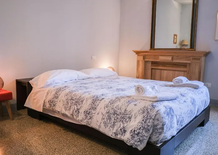 Vicolo Folletto فندق مبيت وإفطار 3*