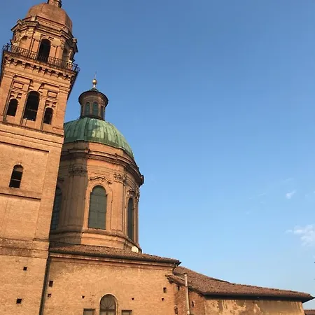 Vicolo Folletto 3*